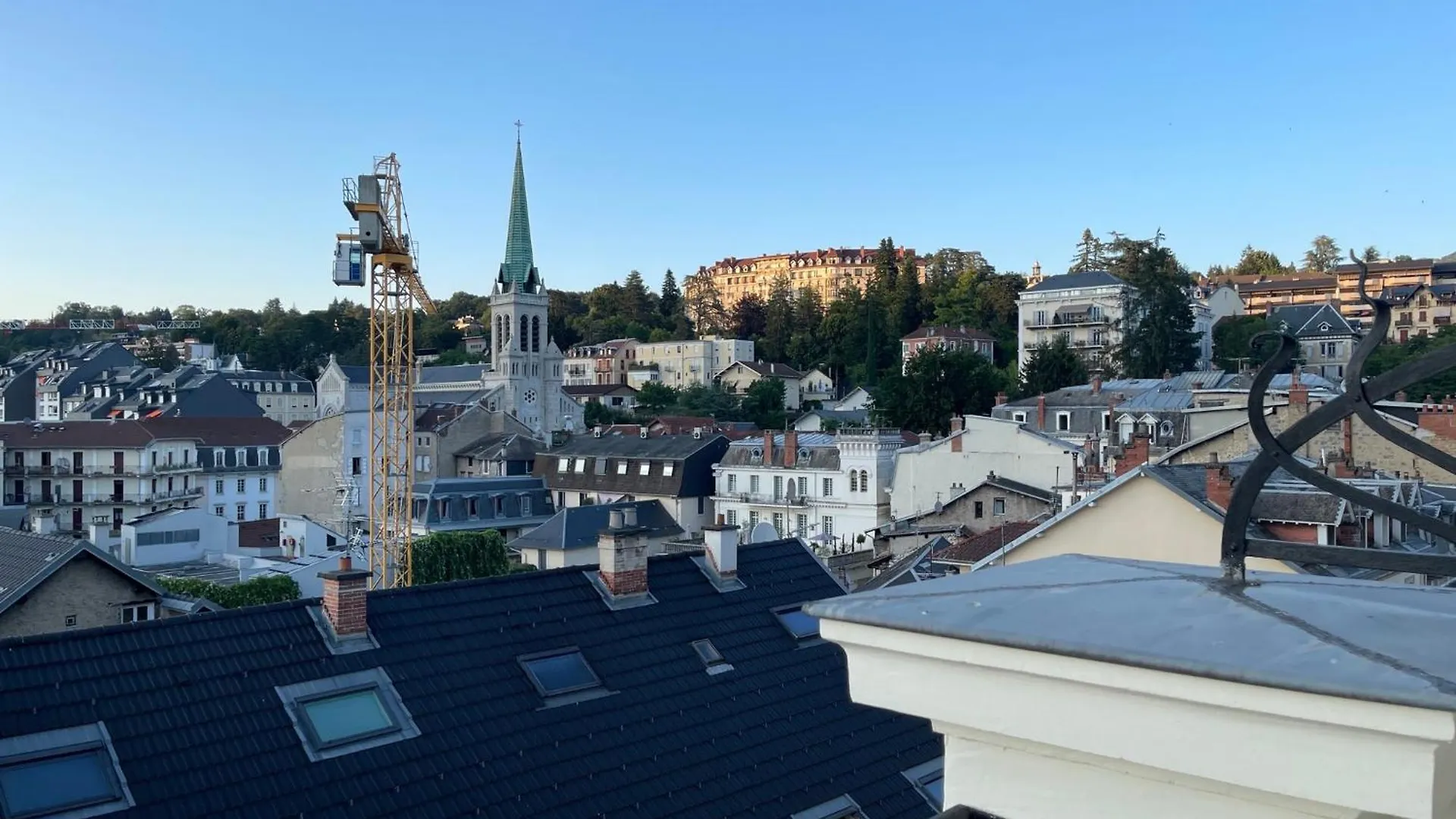 Appart Palace Astoria - Climatise - 2 Balcons - 2 Sdb Apartment Aix-les-Bains
