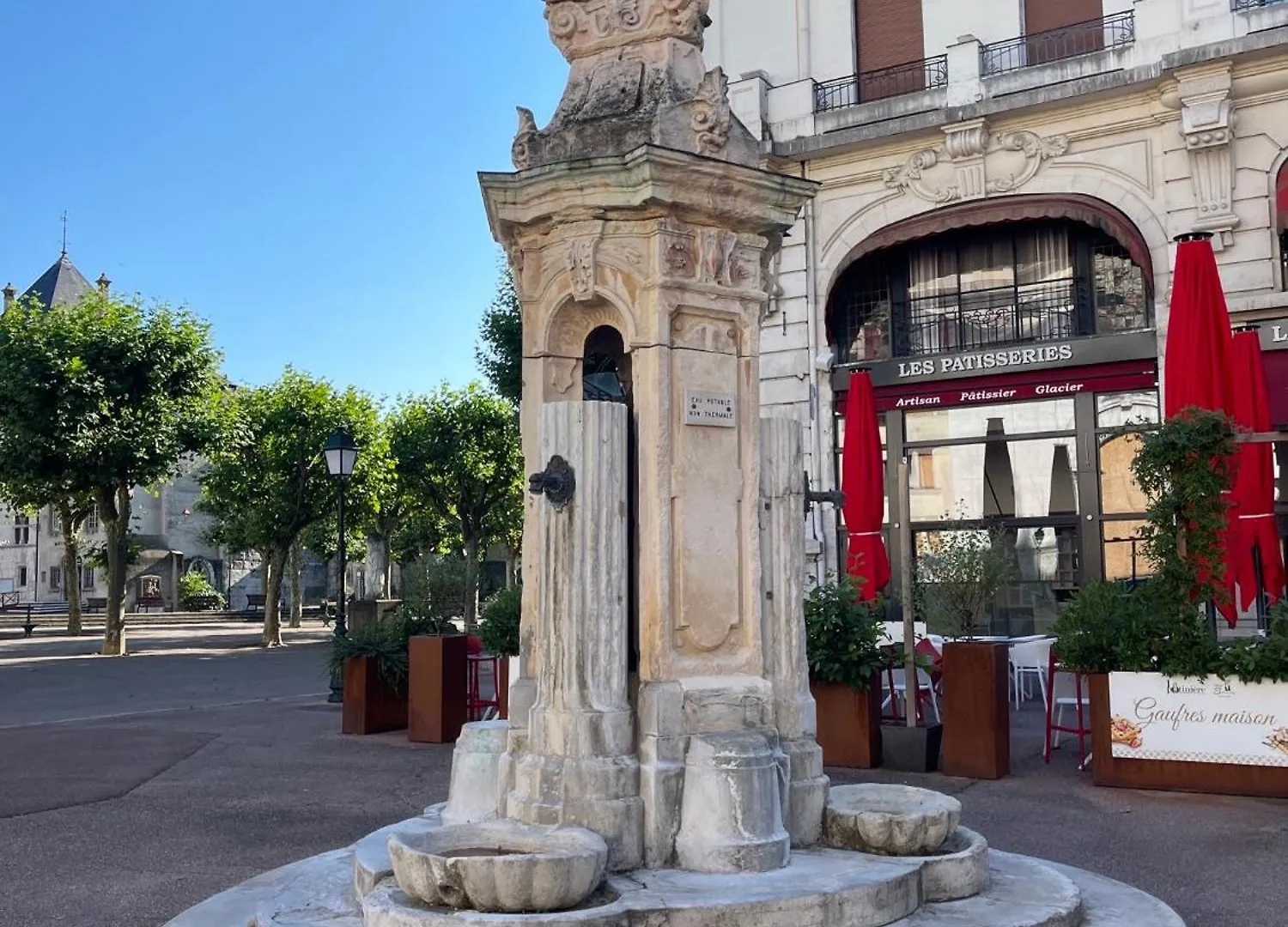 Appart Palace Astoria - Climatise - 2 Balcons - 2 Sdb Apartment Aix-les-Bains