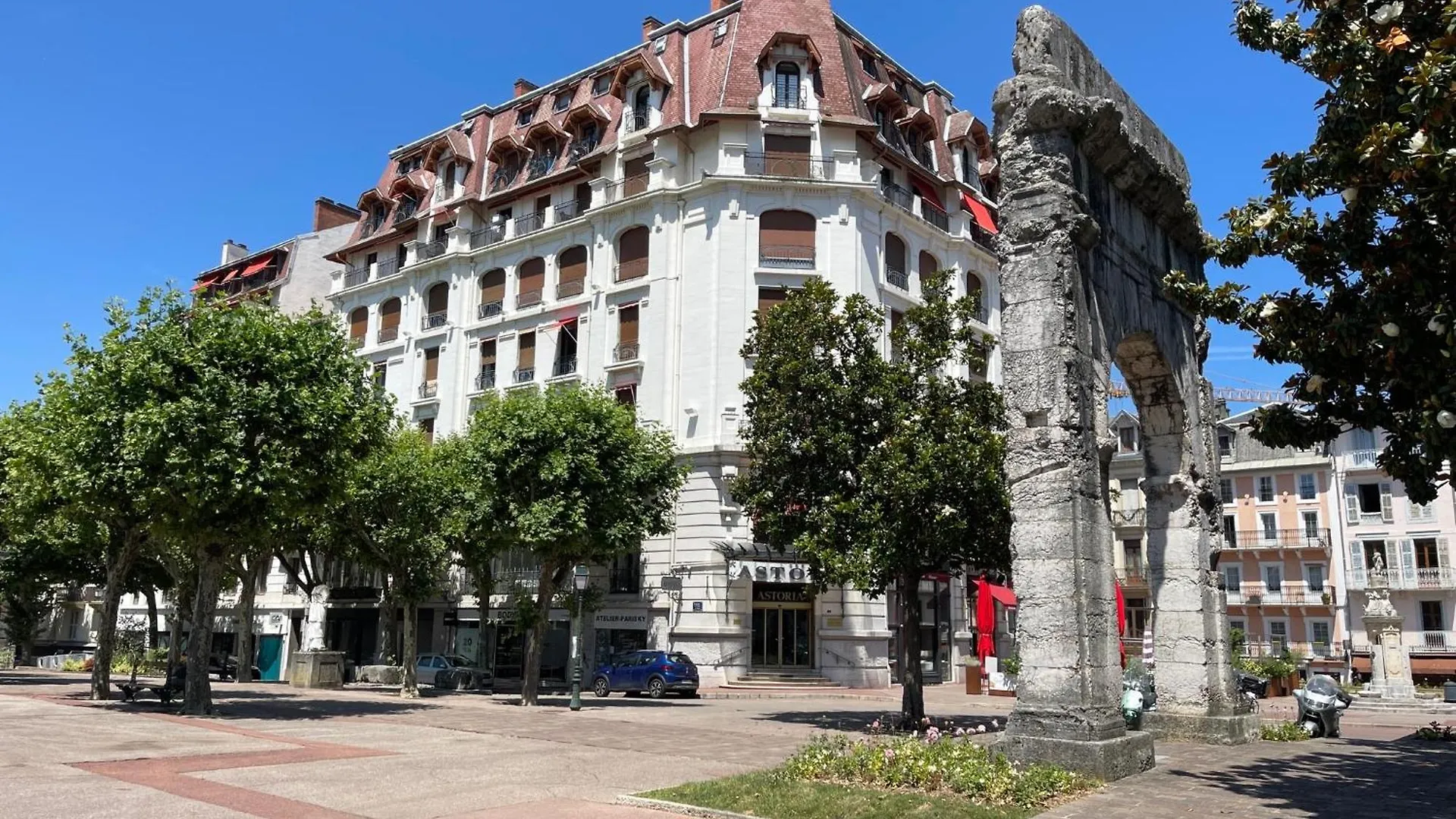 Appart Palace Astoria - Climatise - 2 Balcons - 2 Sdb Apartment Aix-les-Bains 0*,  France
